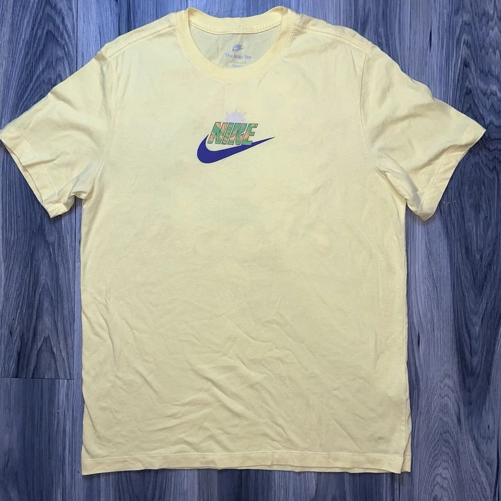 Nike Sportswear 